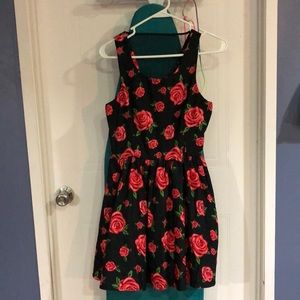 Small black dress with red roses